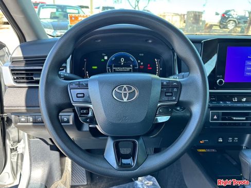 Certified 2025 Toyota Camry LE image 21