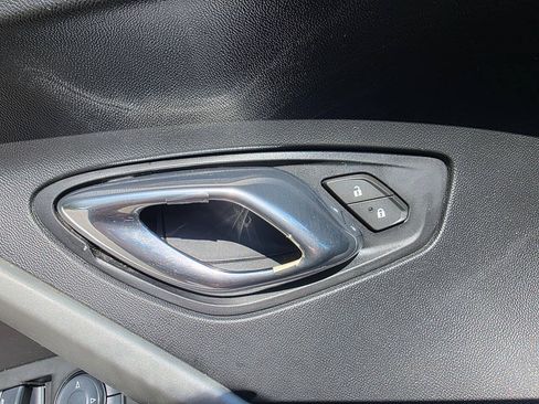 Used 2017 Chevrolet Camaro SS RWD image 11