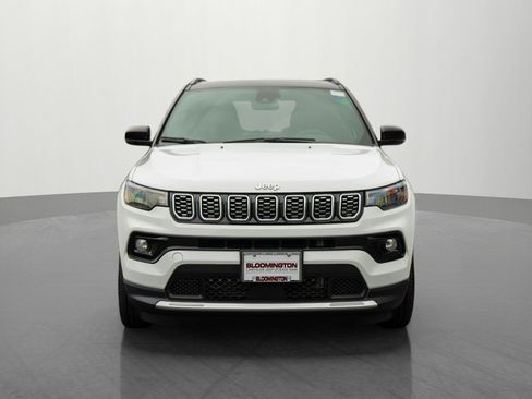 Used 2025 Jeep Compass Limited AWD/4WD image 2