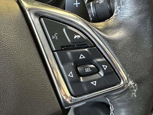 Used 2023 Chevrolet Camaro LT w/ Technology Package image 18