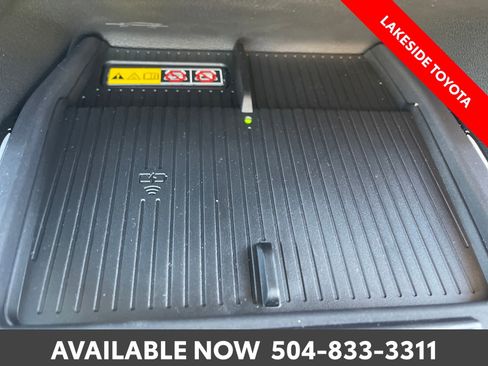 Certified 2026 Toyota Corolla Cross XLE FWD image 34