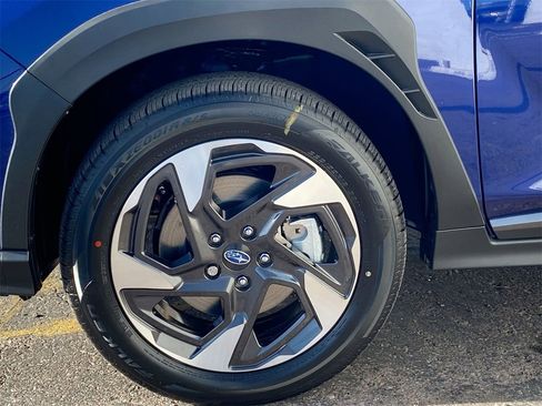 New 2025 Subaru Crosstrek 2.5i Limited w/ Popular Package #3A image 6