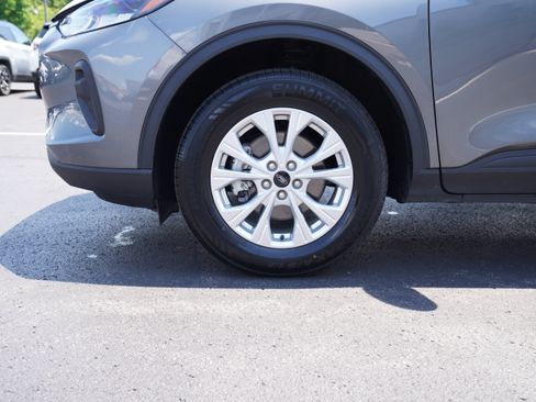 Used 2025 Ford Escape Active AWD/4WD image 13