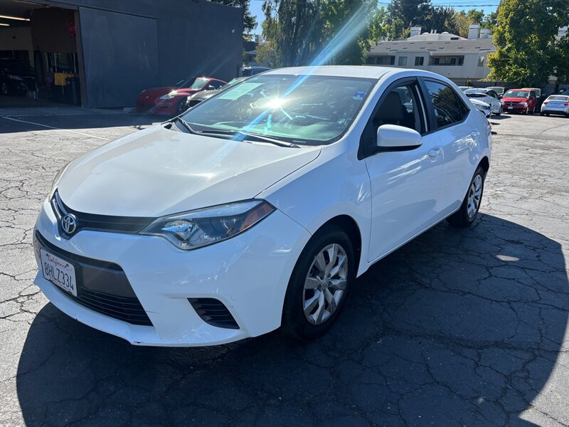 Used 2016 Toyota Corolla LE FWD image 8
