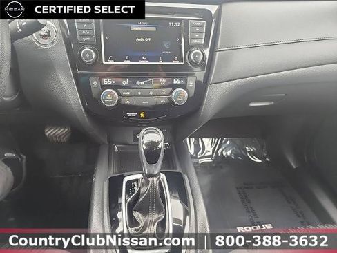Certified 2018 Nissan Rogue SV AWD/4WD image 18