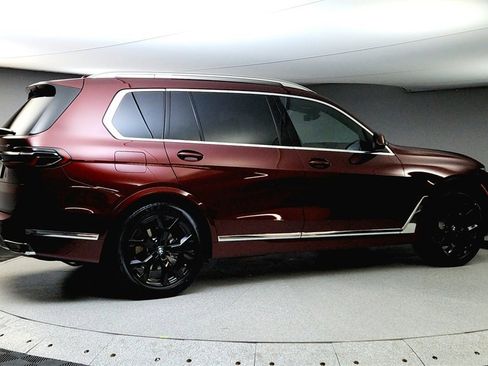 Used 2025 BMW X7 xDrive40i image 7