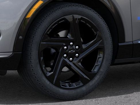 New 2025 Chevrolet Equinox EV RS image 9
