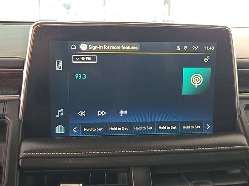 Used 2023 Chevrolet Tahoe Premier AWD/4WD image 19