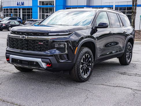 New 2026 Chevrolet Traverse Z71 w/ Driver Confidence Package image 3