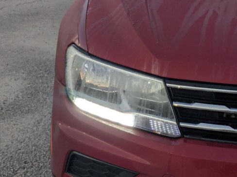 Used 2018 Volkswagen Tiguan SE image 10