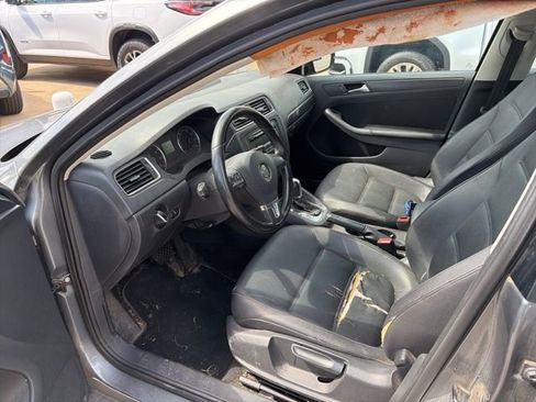 Used 2012 Volkswagen Jetta SE FWD image 7