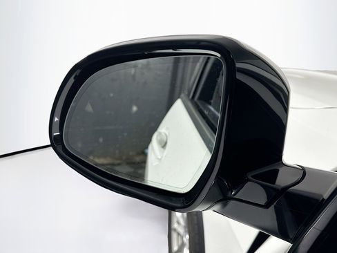 Used 2023 BMW X5 xDrive40i w/ Climate Comfort Package image 16