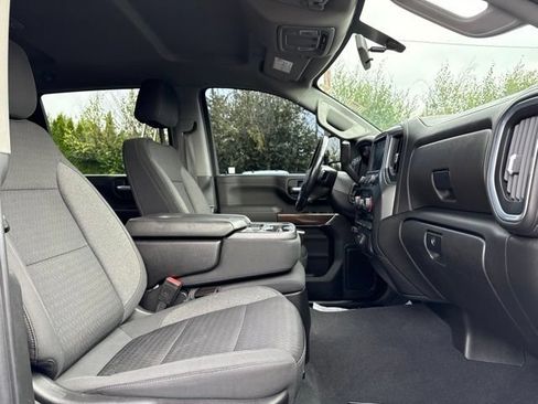 Used 2022 Chevrolet Silverado 2500 LT w/ Convenience Package AWD/4WD image 11