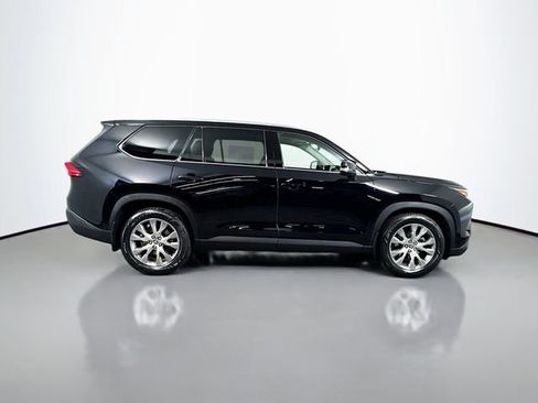 Certified 2024 Toyota Grand Highlander AWD image 9
