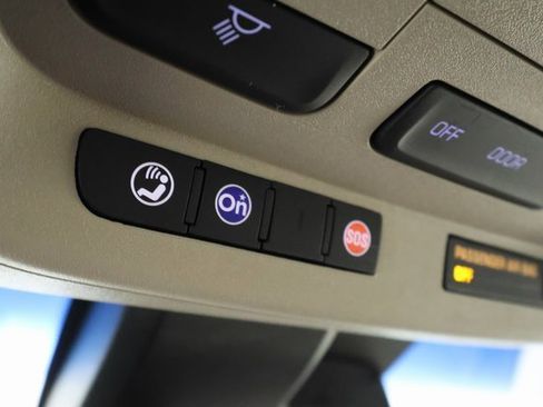 Used 2014 Cadillac XTS Premium image 19