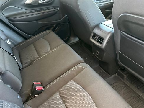 Used 2022 GMC Terrain SLE w/ LPO, Floor Liner Package image 21