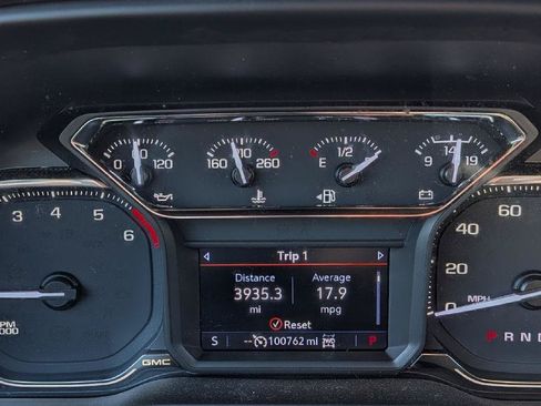 Used 2022 GMC Sierra 1500 SLE AWD/4WD image 16