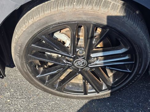 Used 2025 Toyota Camry SE FWD image 25