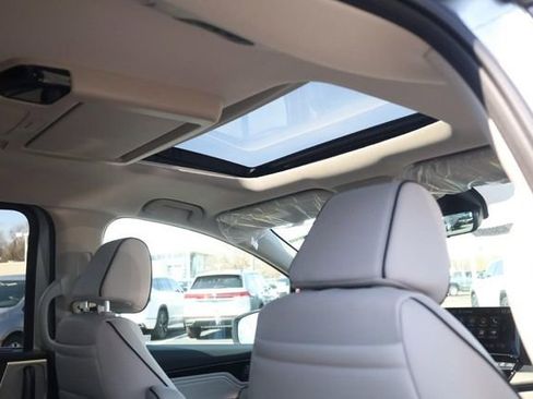 New 2026 Honda Odyssey Touring image 23