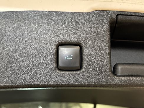 Used 2024 Ford Escape Platinum image 48