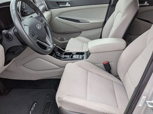 Used 2021 Hyundai Tucson AWD image 12