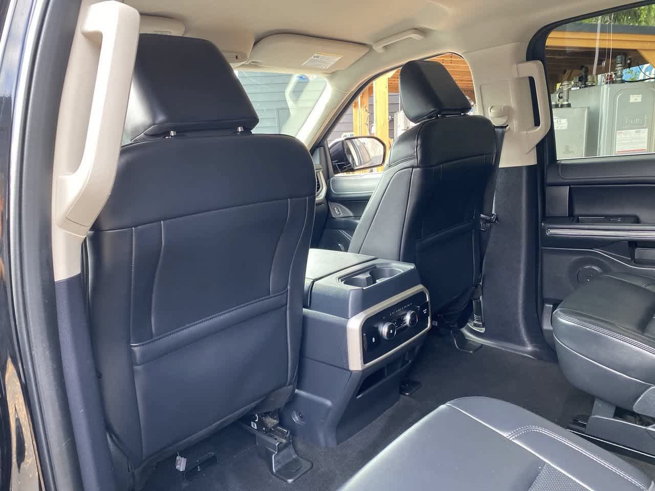 Used 2024 Ford Expedition XLT AWD/4WD image 15