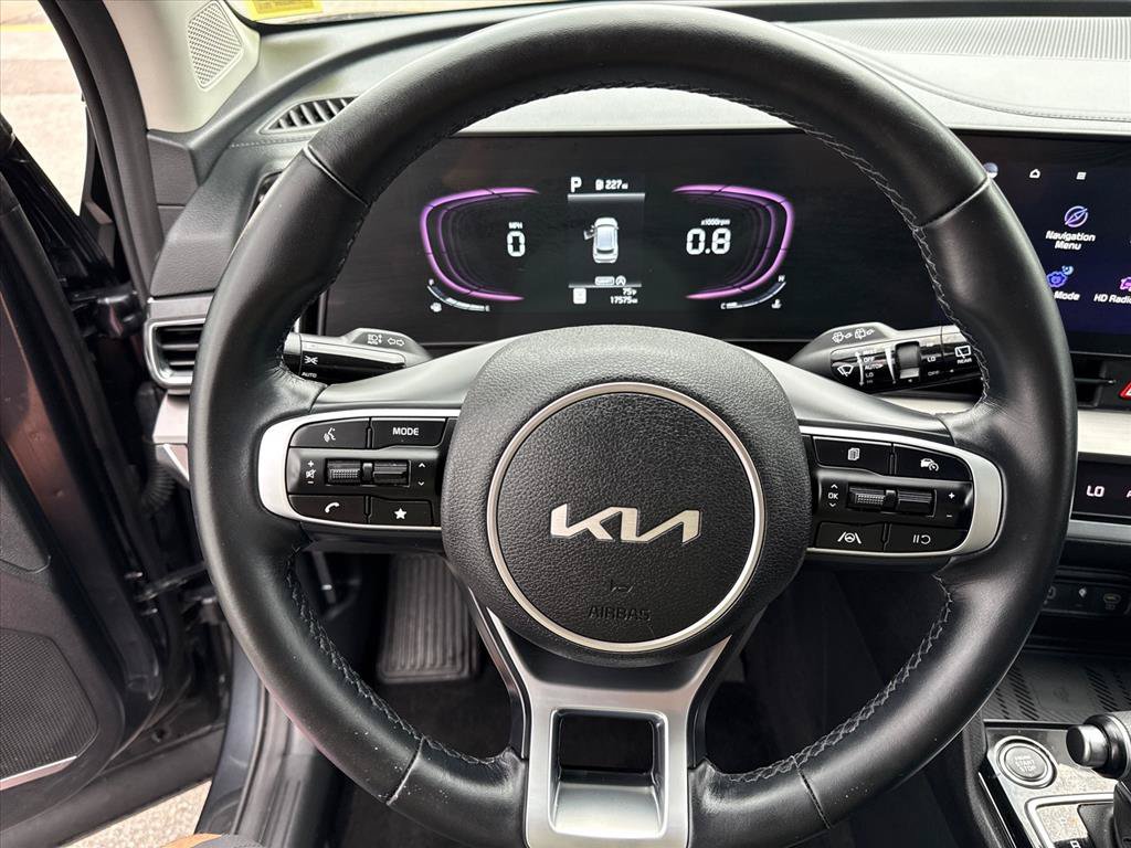 Certified 2024 Kia Sportage EX AWD/4WD image 11