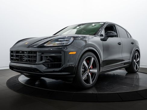 New 2026 Porsche Cayenne S image 1