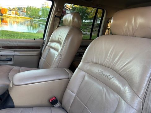 Used 1999 Ford Explorer Limited image 11