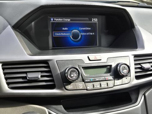 Used 2014 Honda Odyssey LX image 34