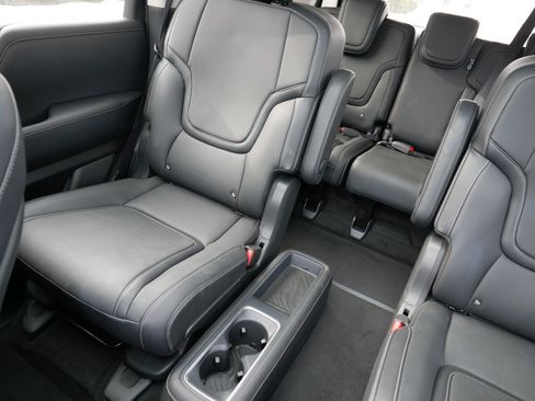 Certified 2025 INFINITI QX80 Pure image 12