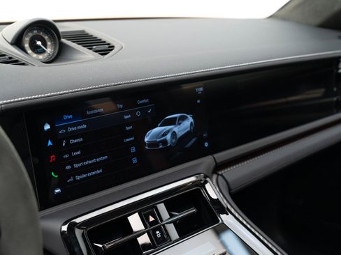 Used 2025 Porsche Panamera Turbo image 29