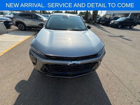 Used 2025 Chevrolet Trax ACTIV w/ Driver Confidence Package FWD image 3