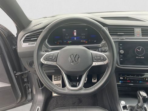 Certified 2023 Volkswagen Tiguan SE R-Line image 12