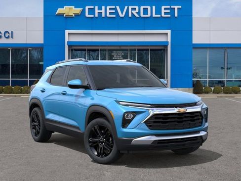 New 2026 Chevrolet TrailBlazer LT w/ Midnight Edition FWD image 7