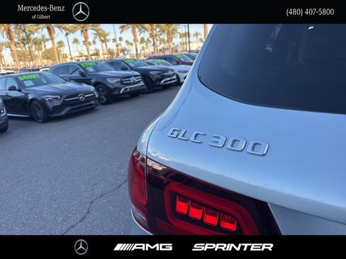 Certified 2022 Mercedes-Benz GLC 300 4MATIC image 5