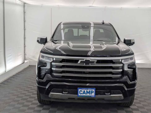 Used 2024 Chevrolet Silverado 1500 High Country w/ Technology Package image 9