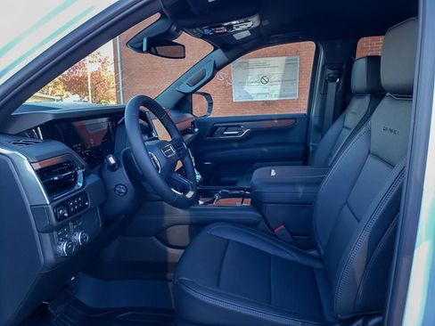 New 2026 GMC Yukon Denali w/ LPO, Floor Liner Package image 7