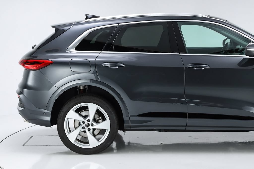 Used 2025 Audi Q5 Premium w/ Premium Plus AWD/4WD image 15