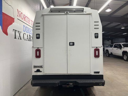 Used 2019 RAM ProMaster 3500 w/ Premium Appearance Group image 6
