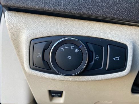 Used 2018 Lincoln MKC Reserve w/ Lincoln MKC Climate Package AWD/4WD image 19