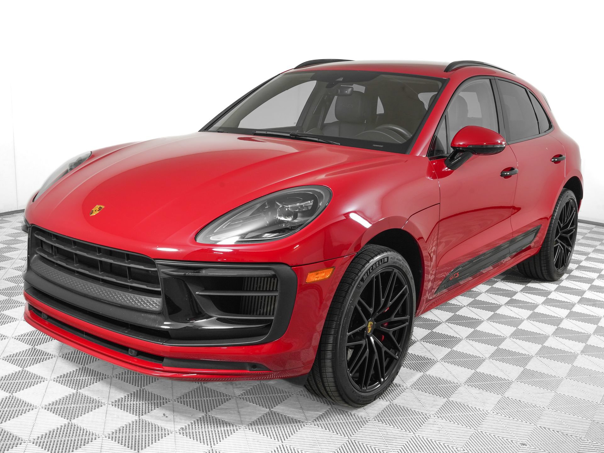 Used 2022 Porsche Macan GTS AWD/4WD image 7