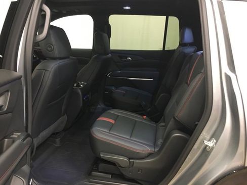 Used 2024 Chevrolet Traverse RS w/ LPO, Floor Liner Package image 18