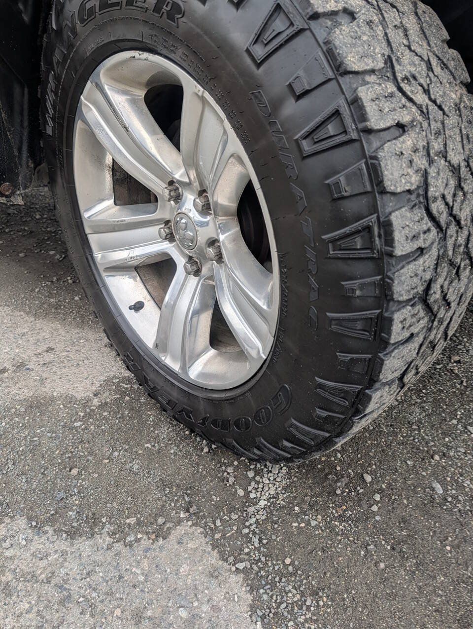 Used 2019 RAM 1500 Express w/ Wheel & Sound Group AWD/4WD image 8