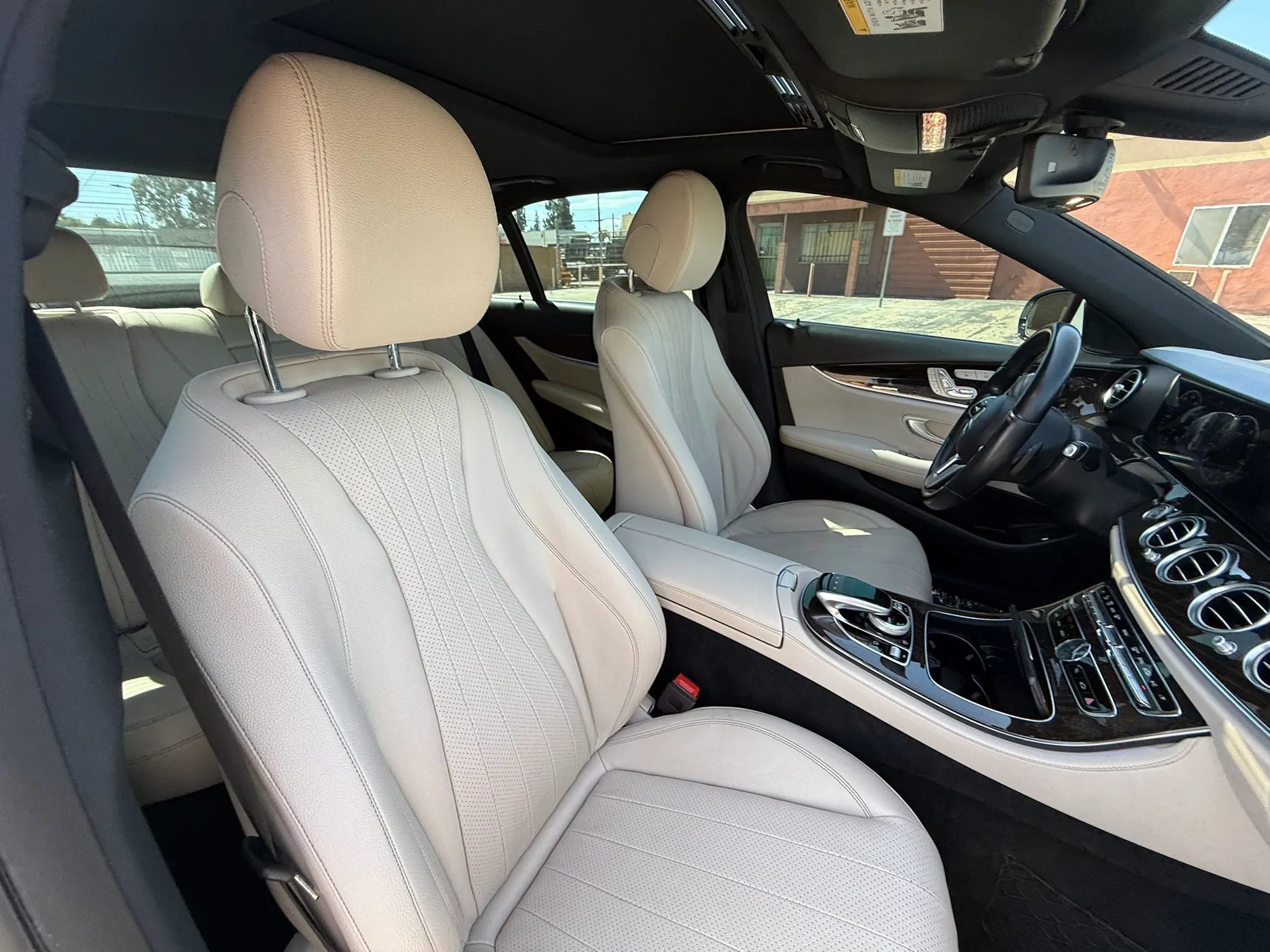 Used 2020 Mercedes-Benz E 350 Sedan image 22