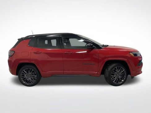 Certified 2024 Jeep Compass Limited w/ High Altitude Package image 2