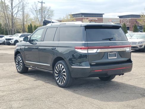 Used 2024 Lincoln Navigator Black Label AWD/4WD image 4