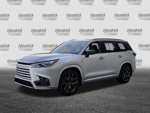Used 2025 Lexus TX 500h AWD w/ Technology Package image 5