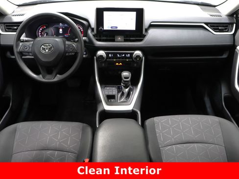 Used 2024 Toyota RAV4 XLE image 30
