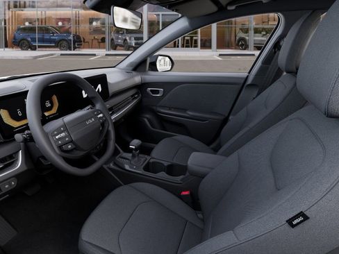New 2026 Kia K4 LXS image 17